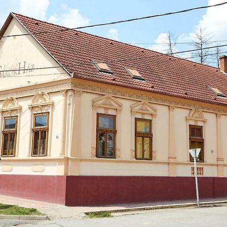 Sarok Vendégház Villány Esterno foto