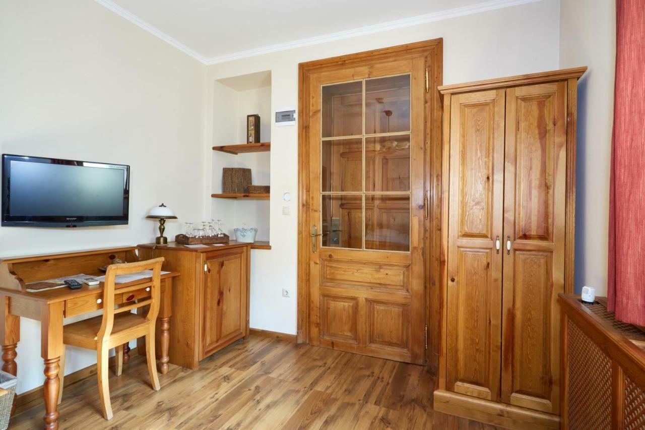 Sarok Vendégház Villány Esterno foto